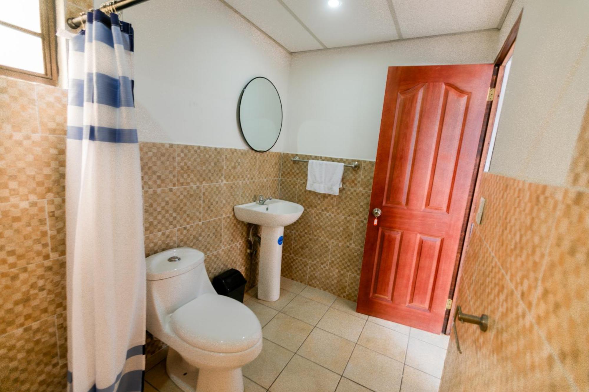 ホテル Friendly House Santa Tecla エクステリア 写真